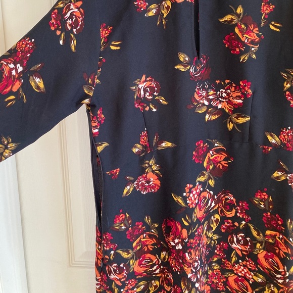 4/$30 Floral Dress with 3/4 Sleeves - Picture 5 of 5